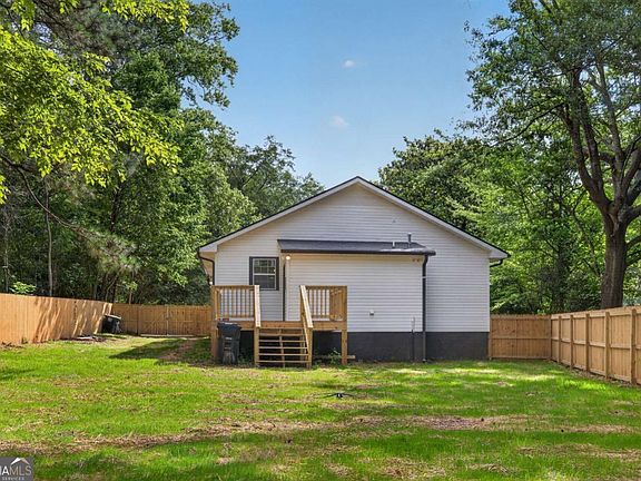 2nd image of 1 Virginia Cir SW