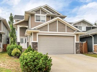210 S Viscount Dr, Red Deer, AB T4R 0M7