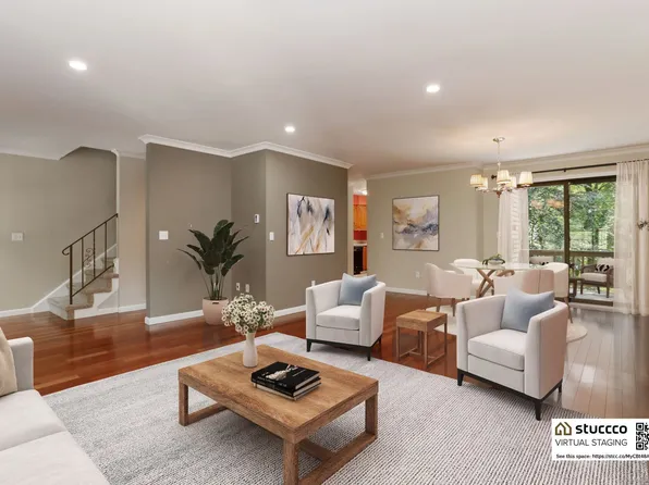 136 Newtown Avenue APT 13, Norwalk, CT 06851