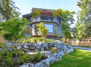 4906 Cordova Bay Rd, Saanich, BC V8Y 2K1