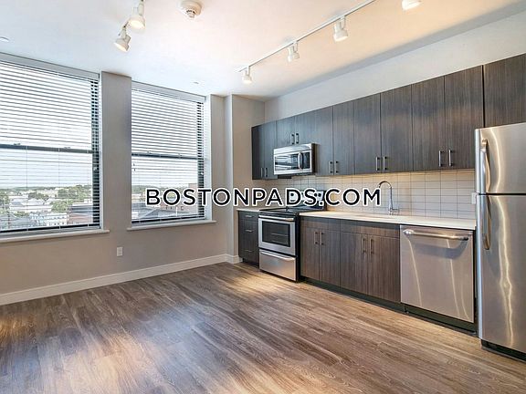 4th image of 23 Central Ave Suite 303