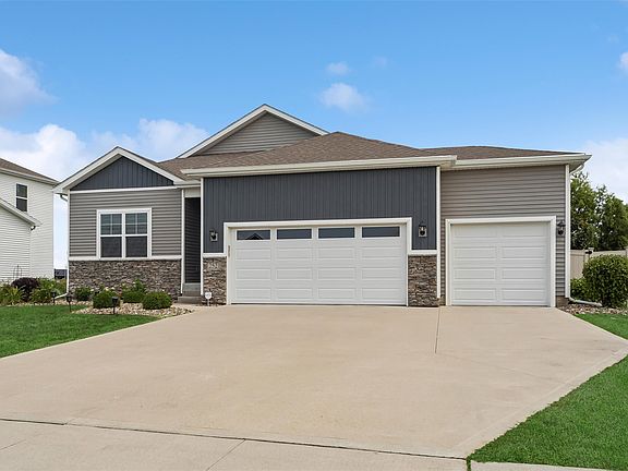 2nd image of 2521 NW Woodbury Dr