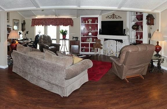 2nd image of 370 Chateau La Salle Dr #370
