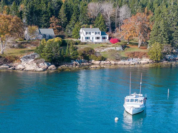 88 Whitman Road, Stonington, ME 04681