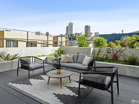 4th image of 1580 Pacific Ave #208