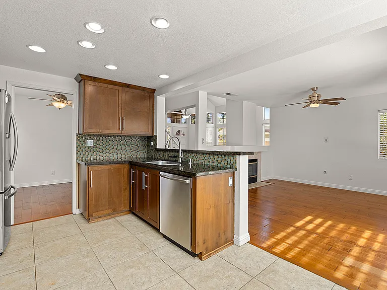 14624 Carmel Ridge Rd — Photo 16
