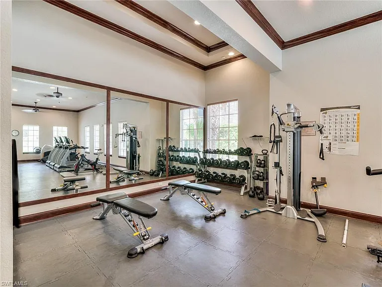 8510 Violeta St #201 — Photo 19