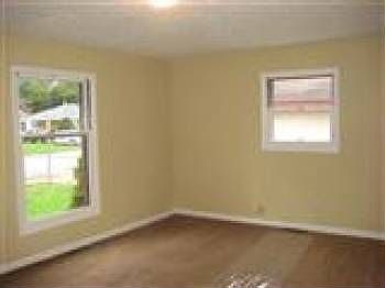2nd image of 1024 Hudson Ave