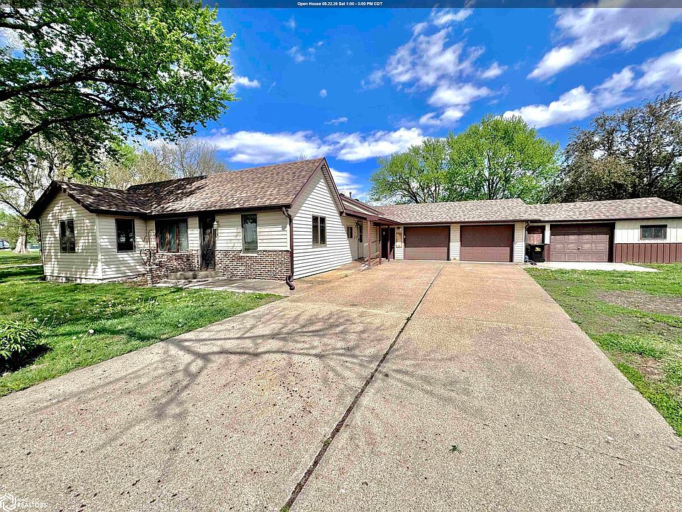 1st image of 1313 4th St