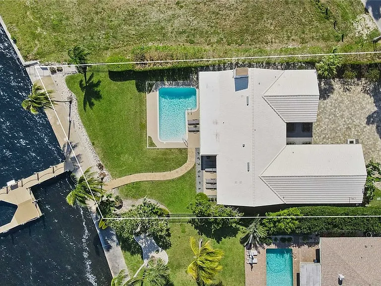 252 Bayshore Dr — Photo 25