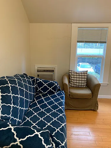 543 Forest Ave #C Photo 1