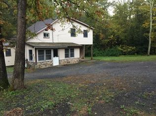 1000 Bee Hollow Dr, Lehighton, PA 18235