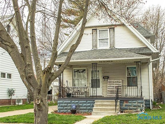 4th image of 4135 Burnham Ave
