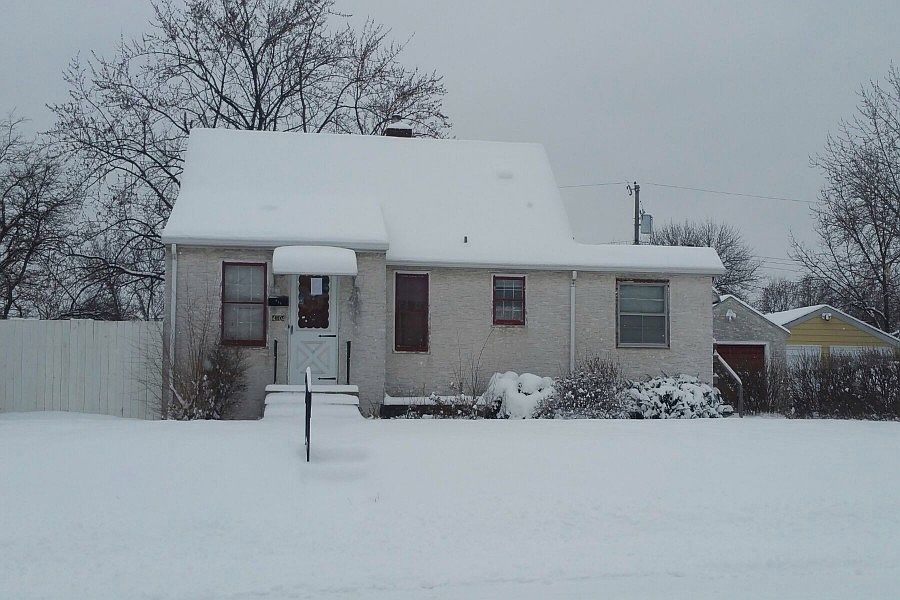1st image of 4904 Jefferson St NE