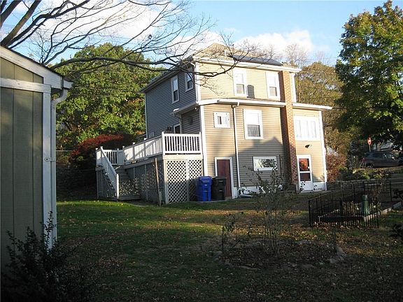 5th image of 208 Fruit Hill Ave