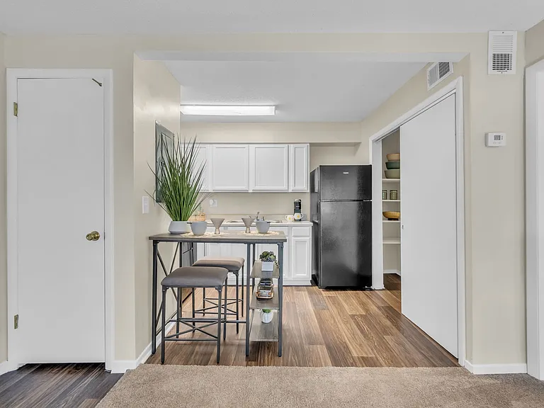 The Overlook Apartment Homes — Photo 14
