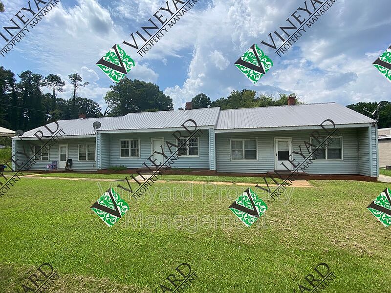 1st image of 916 N Tennessee St APT B