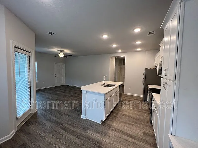 5053 Mimosa Dr #5053 MIMOSA DR — Photo 4