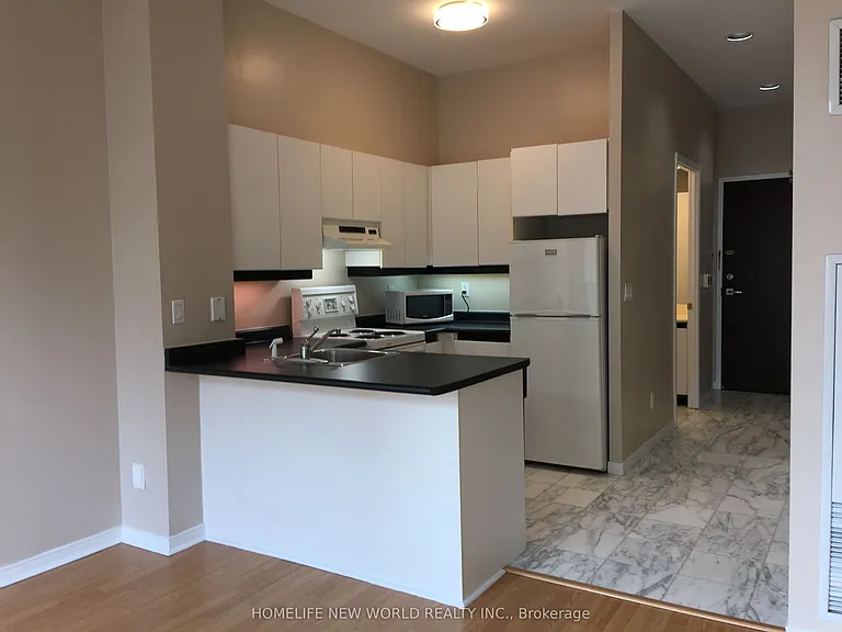7 King St E #1202 — Photo 5