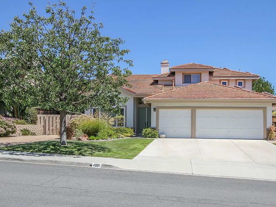 1st image of 4851 Glenhollow Cir