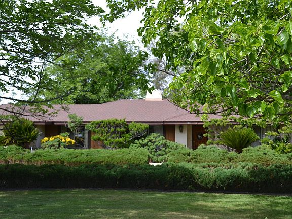 2nd image of 3271 Samantha Dr
