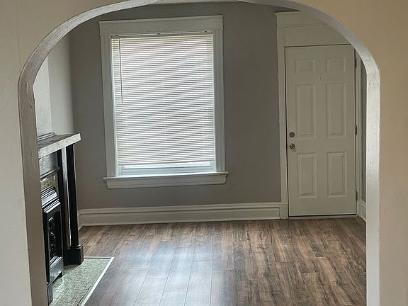 4th image of 2623 Indiana Ave #1F