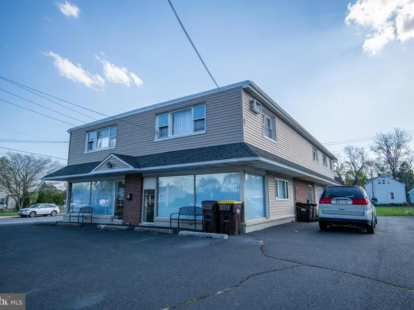 334 Washington St, East Greenville, PA 18041