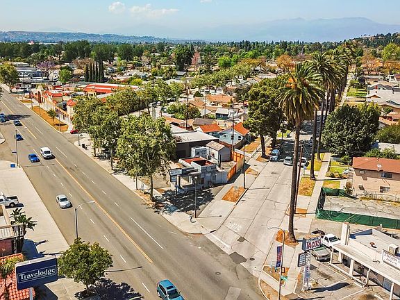 4th image of 11515 Whittier Blvd