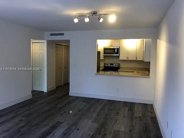 9301 SW 92nd Ave #207-C — Photo 1