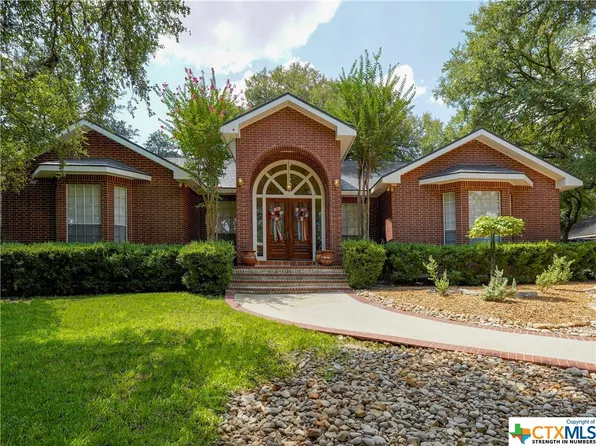 21560 Forest Waters Cir, San Antonio, TX 78266