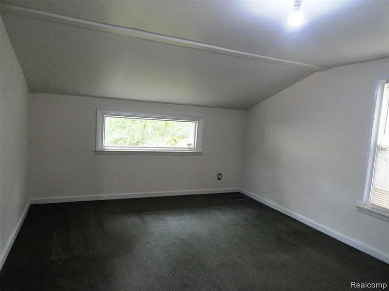 1726 Lyka St — Photo 13