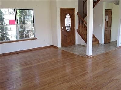 4th image of 530 La Salle Ct N