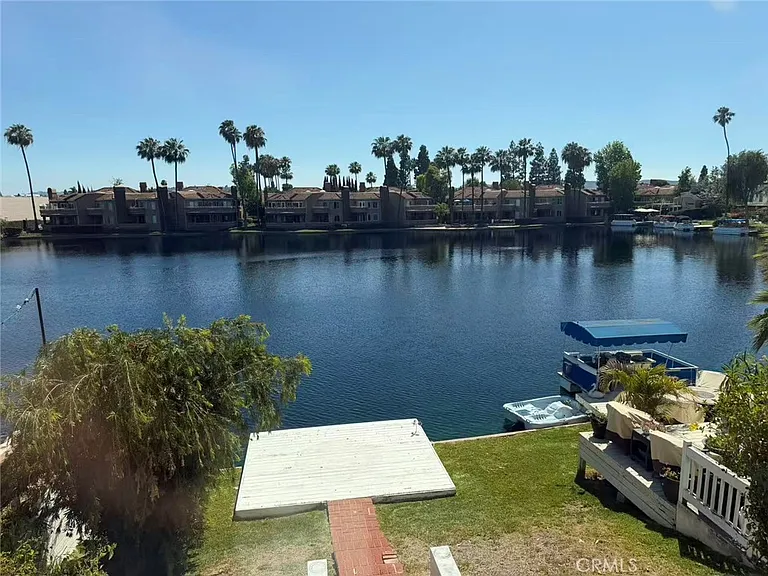 22835 Islamare Ln — Photo 10