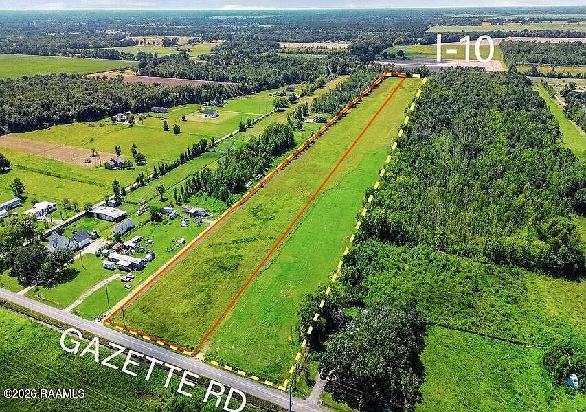 2nd image of 600 Gazette Rd