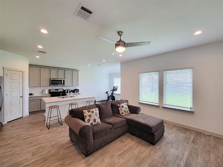 7919 Grey Wolfe Ln — Photo 6