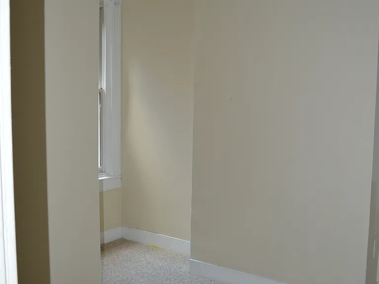 1838 Rutland Ave — Photo 8