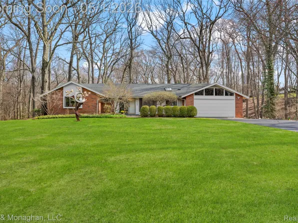 1466 Sodon Ct, Bloomfield Hills, MI 48302