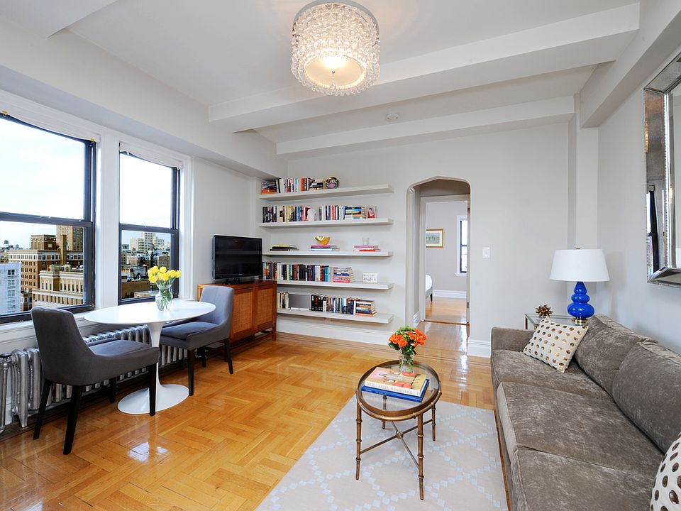 1st image of 49 W 72nd St APT 17A