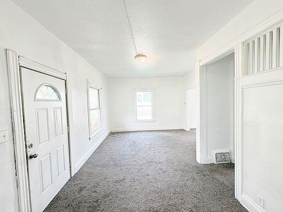 2nd image of 1239 Norwood Ave