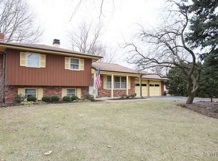 20W261 Pleasantdale Dr, Lemont, IL