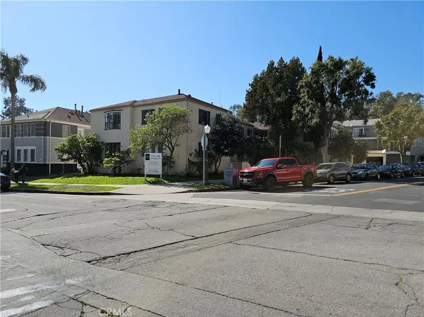 579 Levering Ave, Los Angeles, CA