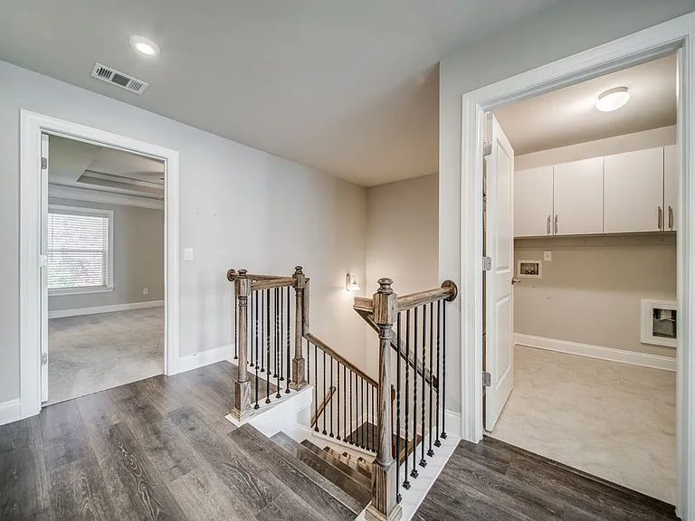 1363 Harris Way S — Photo 29
