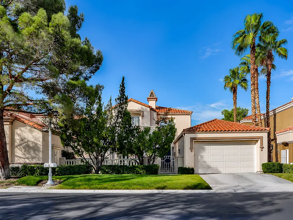 8330 Carmel Ridge Ct