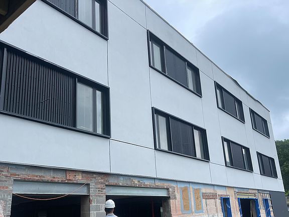 3rd image of 345 Main St