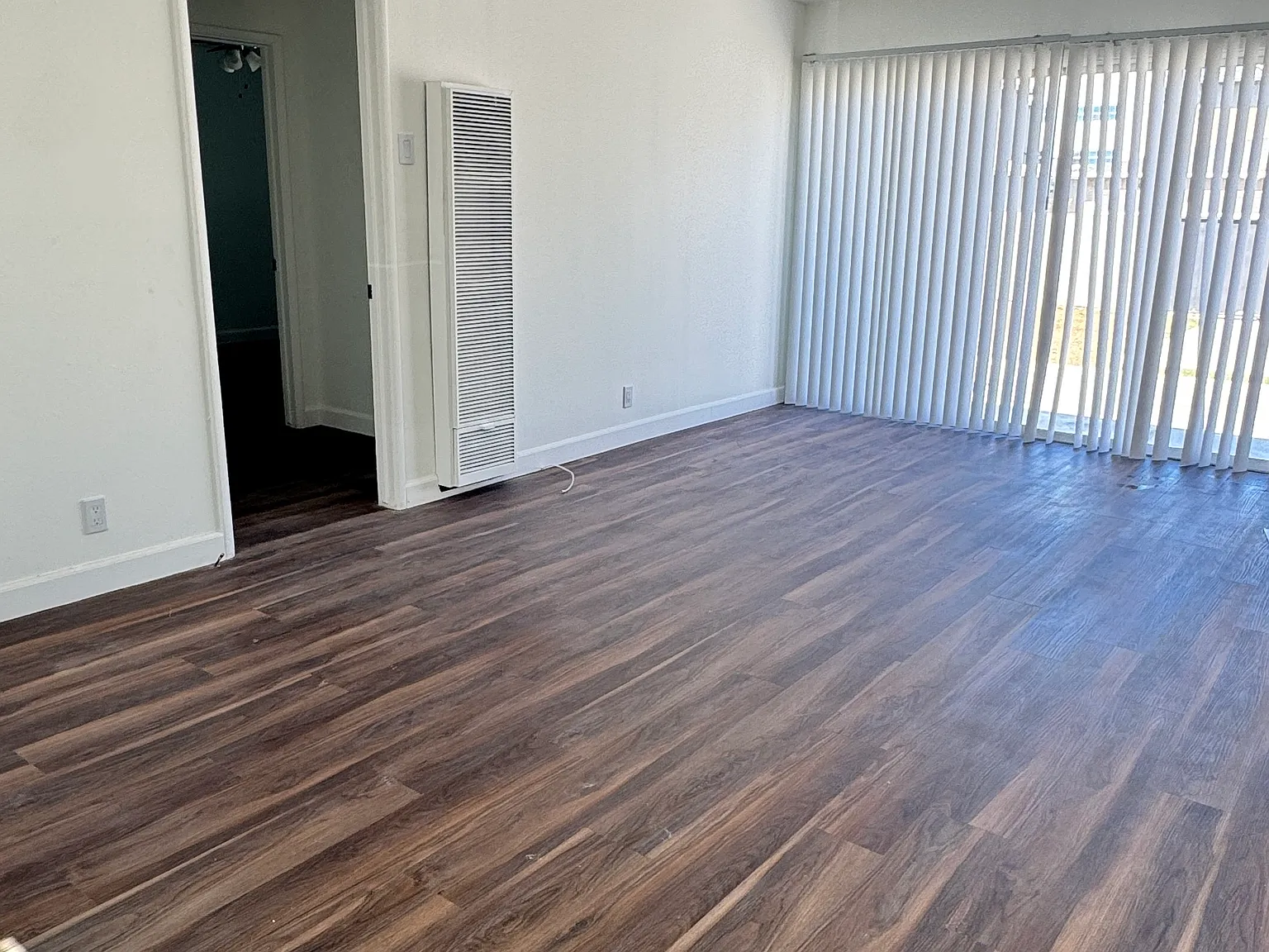 2 bed, 865 sqft, $3,500 — Photo 4