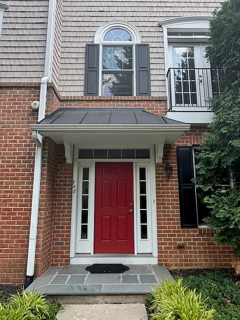 3 bed, 2.5 bath, 2598 sqft, $4,900 — Photo 2