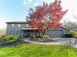 182 Willowood Dr, Rochester, NY 14612