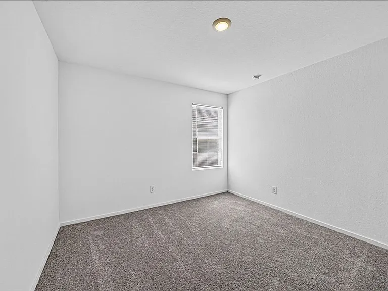 1314 Lady Yoli St — Photo 43