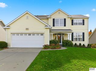 19707 Poppleton Ave, Omaha, NE 68130