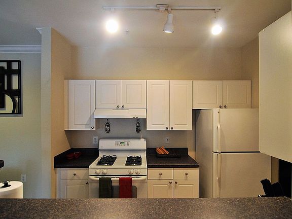 3rd image of 11317 Aristotle Dr APT 111